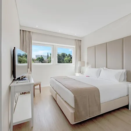Park & Hotel 3*